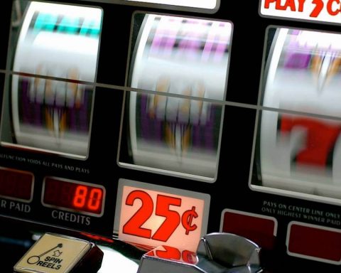 What Are Paylines on Slot Machine